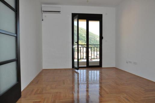 Квартира. Будва. Подмайне. 3 комнаты.